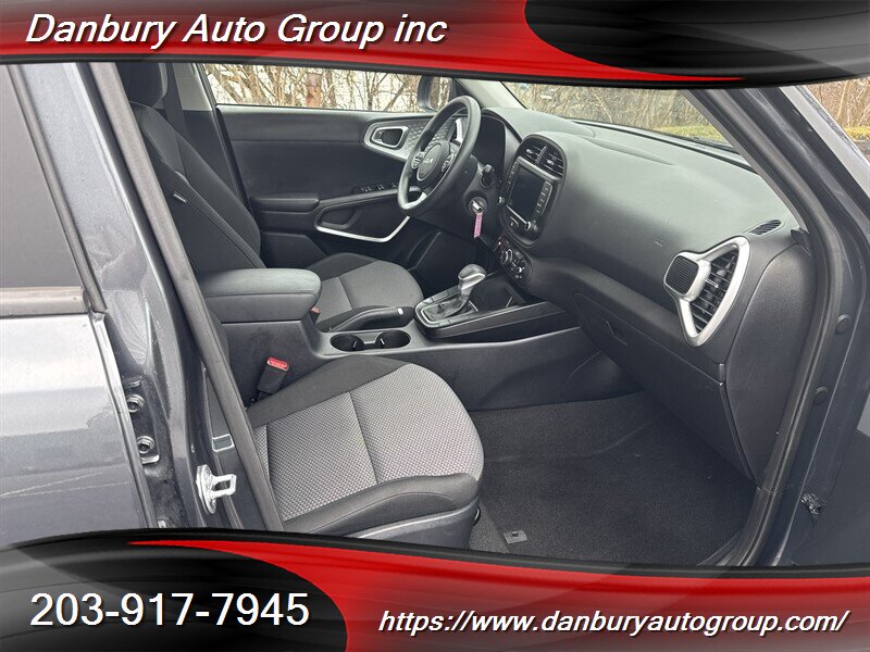 2024 Kia Soul LX - Photo 10 - Danbury, CT 06810