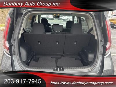 2024 Kia Soul LX - Photo 6 - Danbury, CT 06810