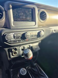 2018 Jeep Wrangler Unlimited Sport   - Photo 13 - Danbury, CT 06810