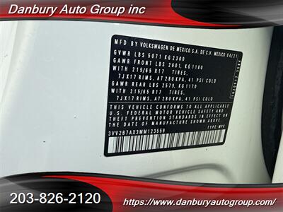 2021 Volkswagen Tiguan SE 4Motion - Photo 11 - Danbury, CT 06810