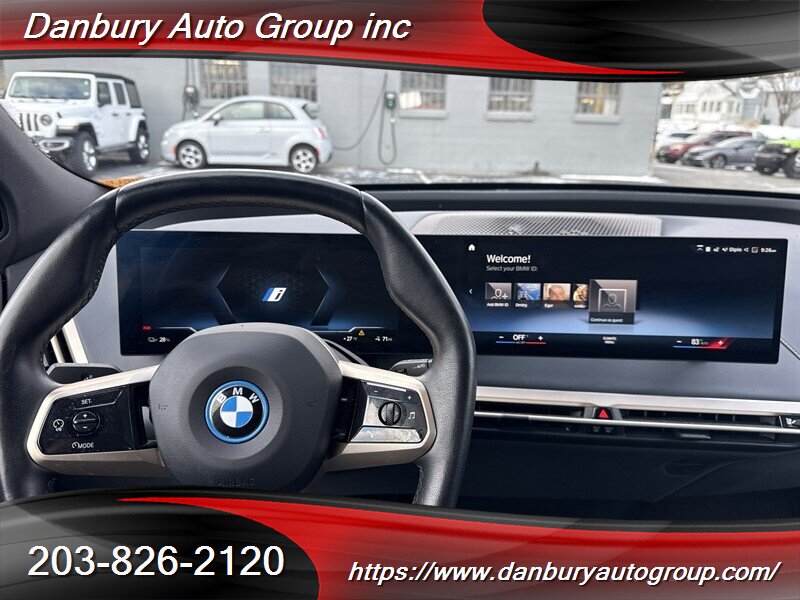 2023 BMW iX M60 - Photo 10 - Danbury, CT 06810