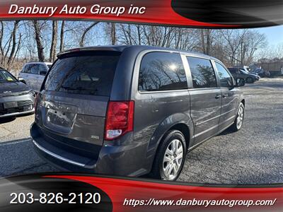 2017 Dodge Grand Caravan SE   - Photo 6 - Danbury, CT 06810