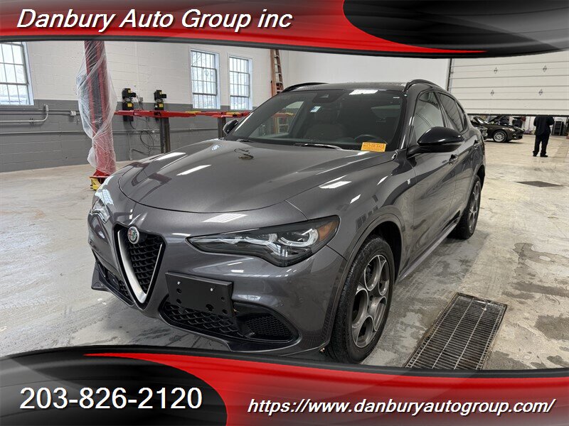 2024 Alfa Romeo Stelvio Ti   - Photo 1 - Danbury, CT 06810