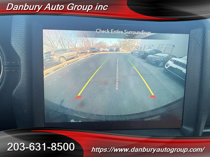 2021 Jeep Wrangler Unlimited Sahara 4xe - Photo 11 - Danbury, CT 06810