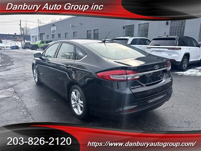 2018 Ford Fusion Hybrid S   - Photo 4 - Danbury, CT 06810