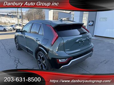 2023 Kia Niro SX   - Photo 3 - Danbury, CT 06810
