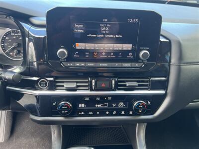 2023 Nissan Pathfinder SV   - Photo 16 - 