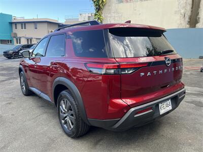 2023 Nissan Pathfinder SV   - Photo 7 - 