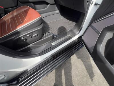 2024 GMC Yukon Denali Ultimate   - Photo 25 - 