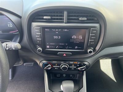 2024 Kia Soul LX   - Photo 15 - 