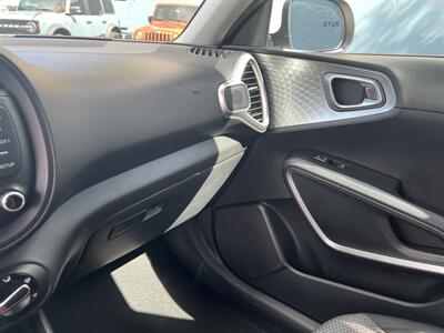 2024 Kia Soul LX   - Photo 16 - 