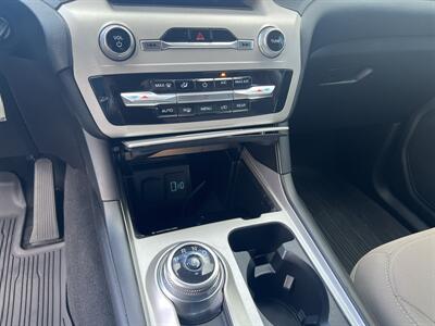 2023 Ford Explorer   - Photo 15 - 