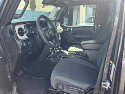 2024 Jeep Wrangler Sport   - Photo 10 - 