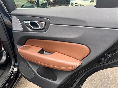 2022 Volvo XC60 Recharge T8 Inscription - Photo 18 -