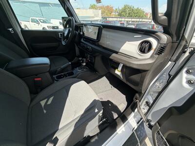 2024 Jeep Wrangler Sport   - Photo 20 - 