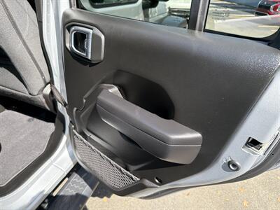 2024 Jeep Wrangler Sport   - Photo 21 - 