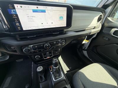 2024 Jeep Wrangler Sport   - Photo 15 - 