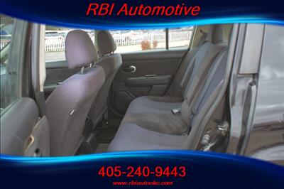 2011 Nissan Versa 1.8 S   - Photo 12 - Oklahoma City, OK 73122