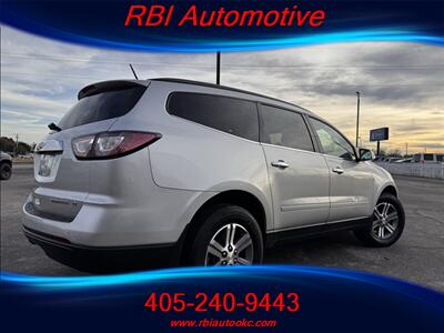 2016 Chevrolet Traverse LT   - Photo 2 - Oklahoma City, OK 73122