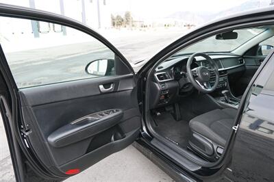 2019 Kia Optima LX   - Photo 10 - Spanish Fork, UT 84660