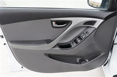 2016 Hyundai ELANTRA SE   - Photo 11 - Spanish Fork, UT 84660