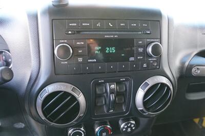 2015 Jeep Wrangler Unlimited Sport   - Photo 18 - Spanish Fork, UT 84660