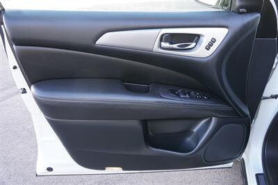 2019 Nissan Pathfinder SL   - Photo 11 - Spanish Fork, UT 84660