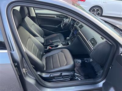 2016 Volkswagen Passat 1.8T SE - Photo 13 - Canton, MA 02021