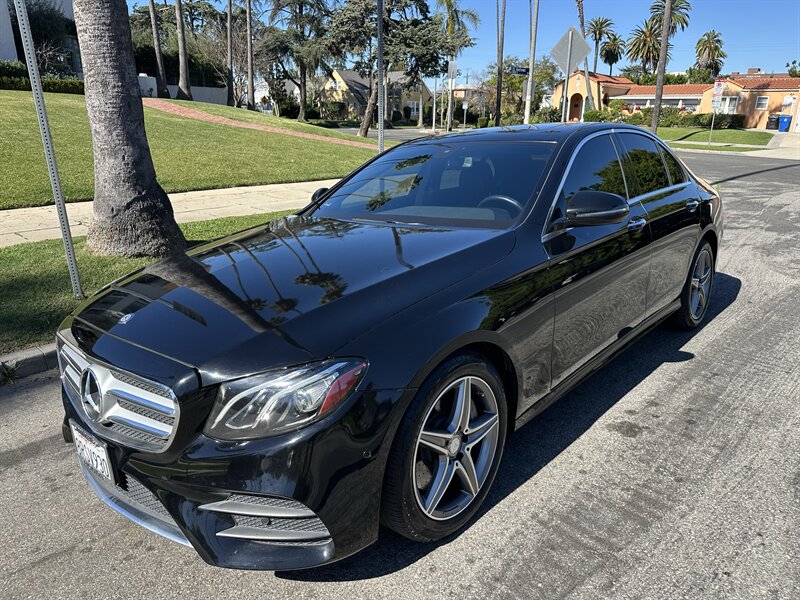 2017 Mercedes-Benz E 300  