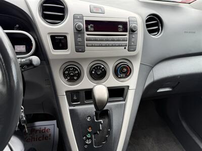 2009 Pontiac Vibe GT   - Photo 13 - Muskego, WI 53150