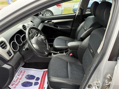 2009 Pontiac Vibe GT   - Photo 10 - Muskego, WI 53150