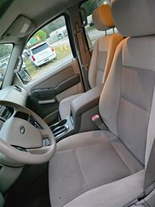 2006 Ford Explorer XLS - Photo 10 - , Moncks Corner, SC 29461