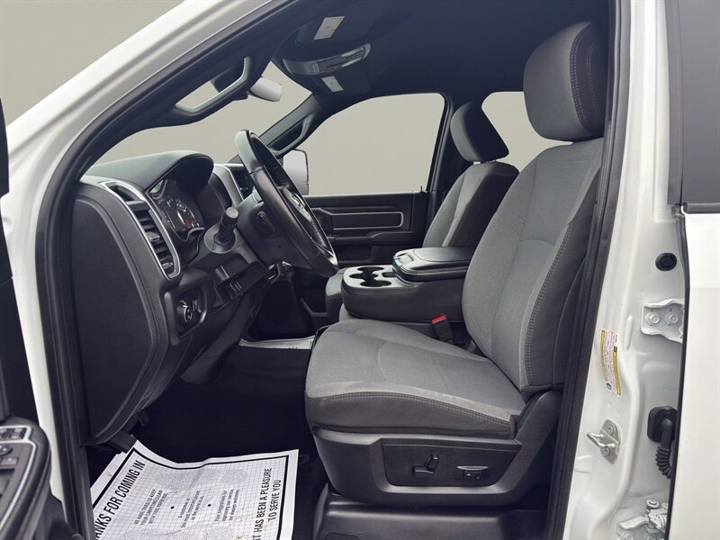 2024 RAM 2500 Big Horn Crew Cab 4x4 8' Box - Photo 9 - Warrington, PA 18976