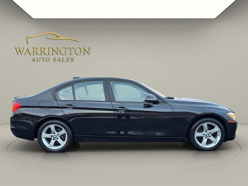 2015 BMW 328i xDrive - Photo 8 - Warrington, PA 18976