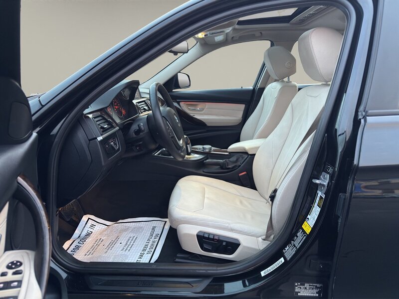 2015 BMW 328i xDrive - Photo 9 - Warrington, PA 18976