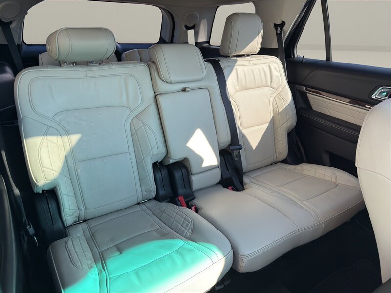 2016 Ford Explorer Platinum - Photo 19 - Warrington, PA 18976