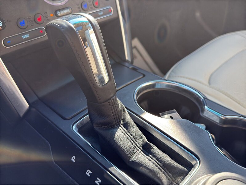 2016 Ford Explorer Platinum - Photo 15 - Warrington, PA 18976