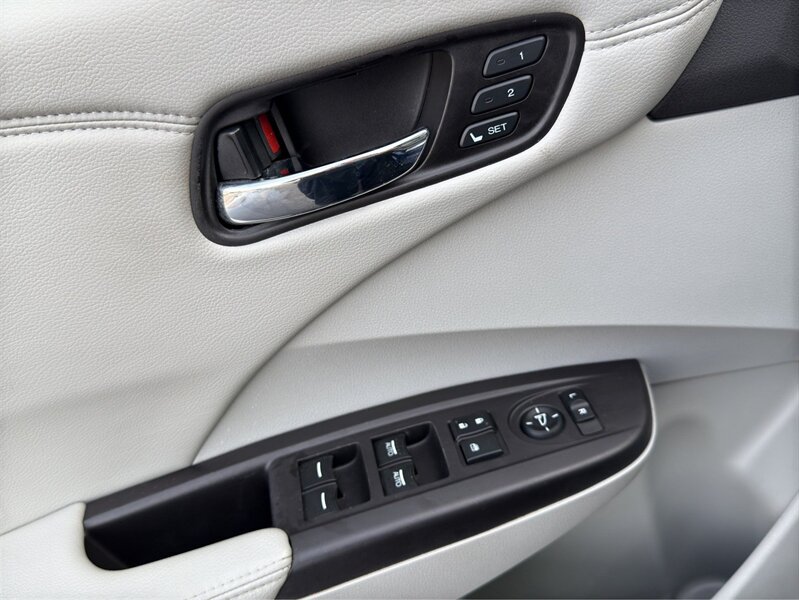 2017 Acura RDX w/Advance Package - Photo 11 - Warrington, PA 18976