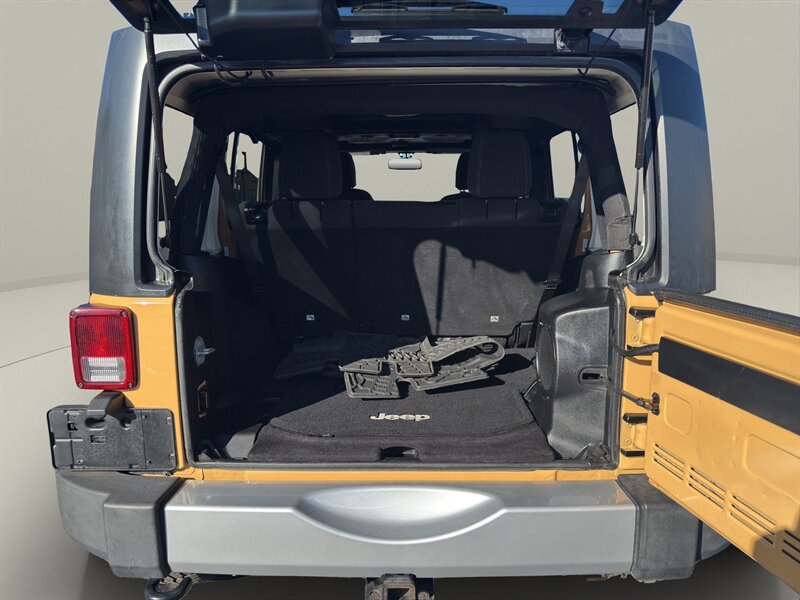 2014 Jeep Wrangler Unlimited Sahara - Photo 20 - Warrington, PA 18976