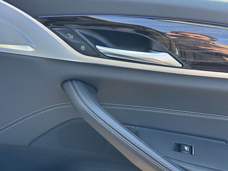2020 BMW 530i xDrive - Photo 17 - Warrington, PA 18976