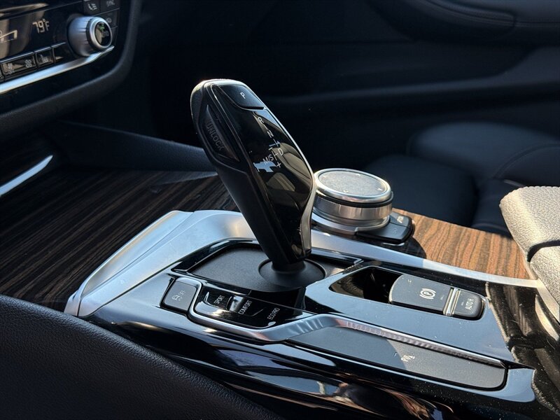 2020 BMW 530i xDrive - Photo 15 - Warrington, PA 18976