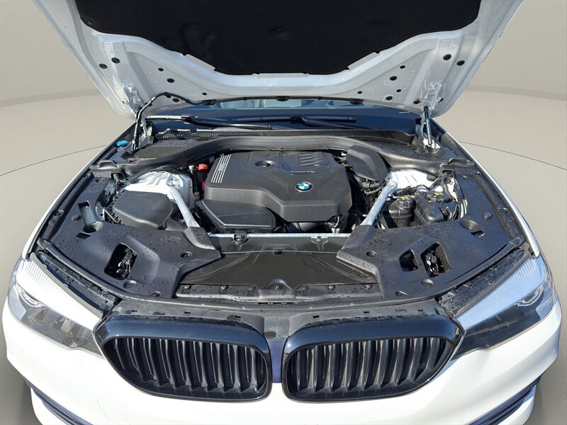 2020 BMW 530i xDrive - Photo 21 - Warrington, PA 18976