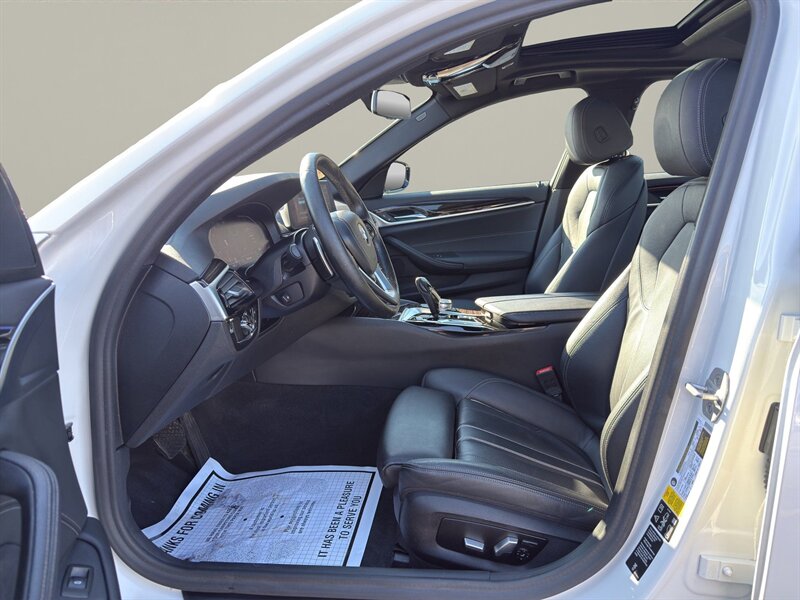 2020 BMW 530i xDrive - Photo 9 - Warrington, PA 18976