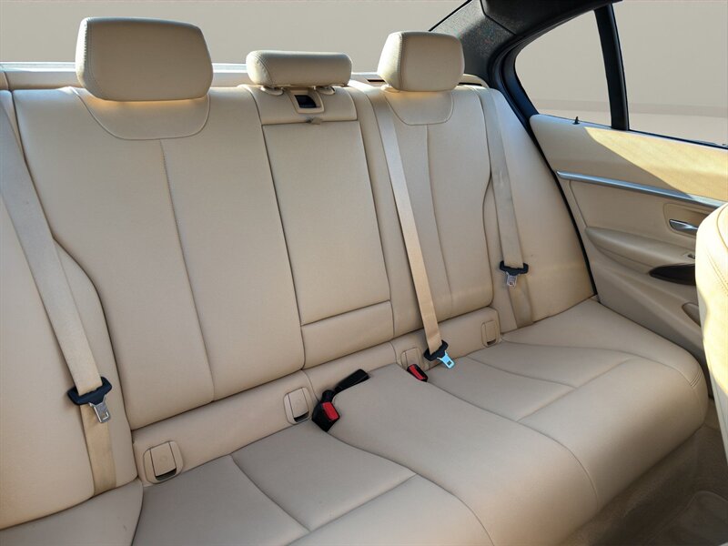 2016 BMW 328i xDrive - Photo 19 - Warrington, PA 18976