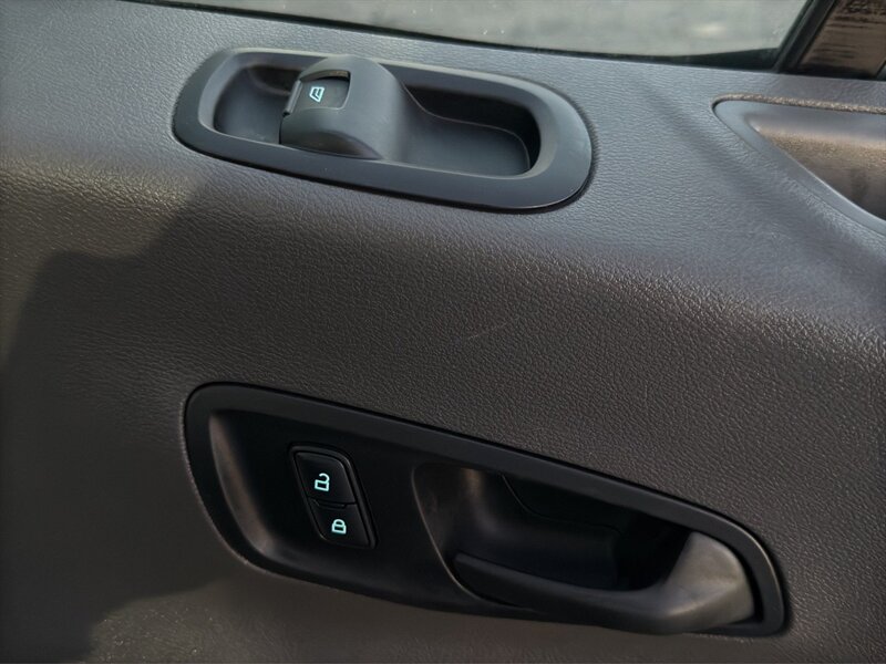 2021 Ford Transit-250 Cargo Va 250 - Photo 17 - Warrington, PA 18976