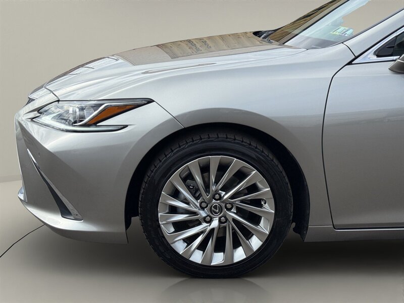 2021 Lexus ES 300h Luxury - Photo 22 - Warrington, PA 18976