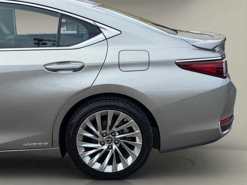 2021 Lexus ES 300h Luxury - Photo 23 - Warrington, PA 18976