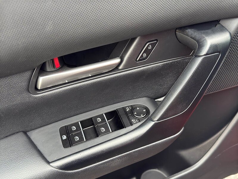 2023 Mazda CX-50 2.5 S Preferred Plus - Photo 12 - Warrington, PA 18976