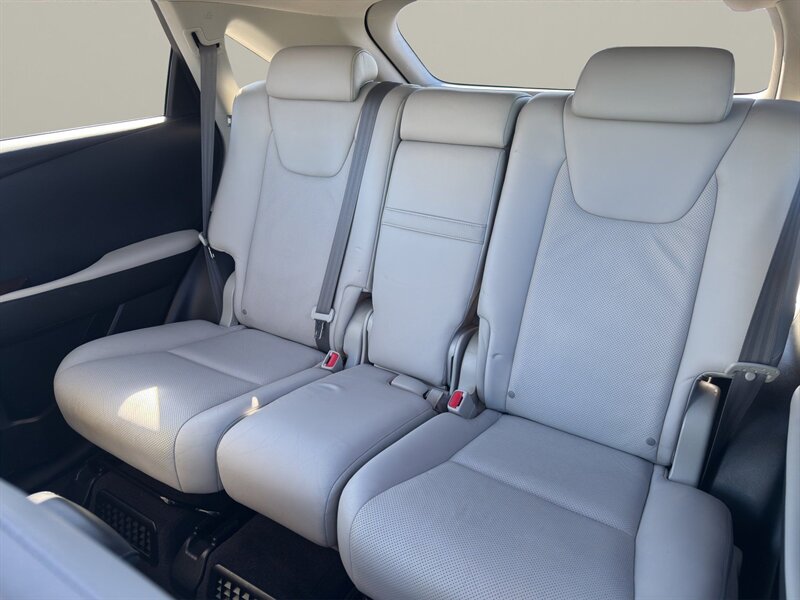 2010 Lexus RX 450h - Photo 13 - Warrington, PA 18976