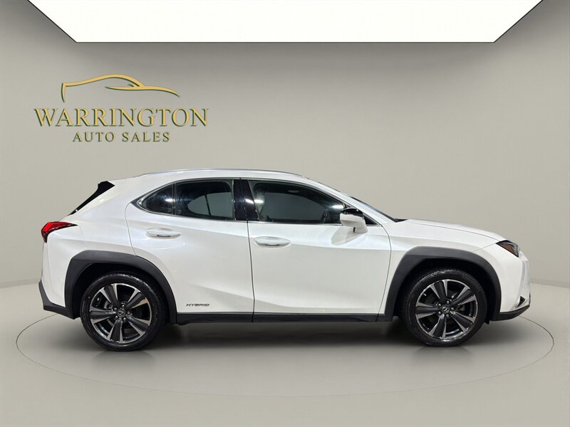 2020 Lexus UX 250h - Photo 8 - Warrington, PA 18976